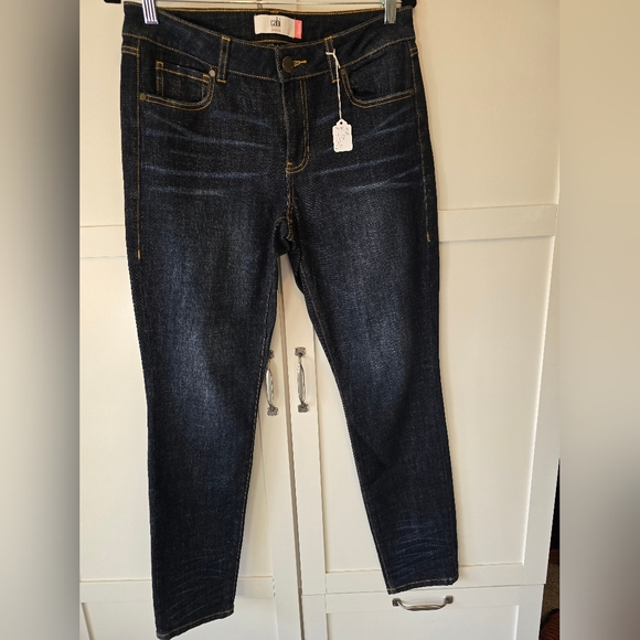 CAbi - Dark Wash - Skinny- Women's size 8 - Picture 6 of 6